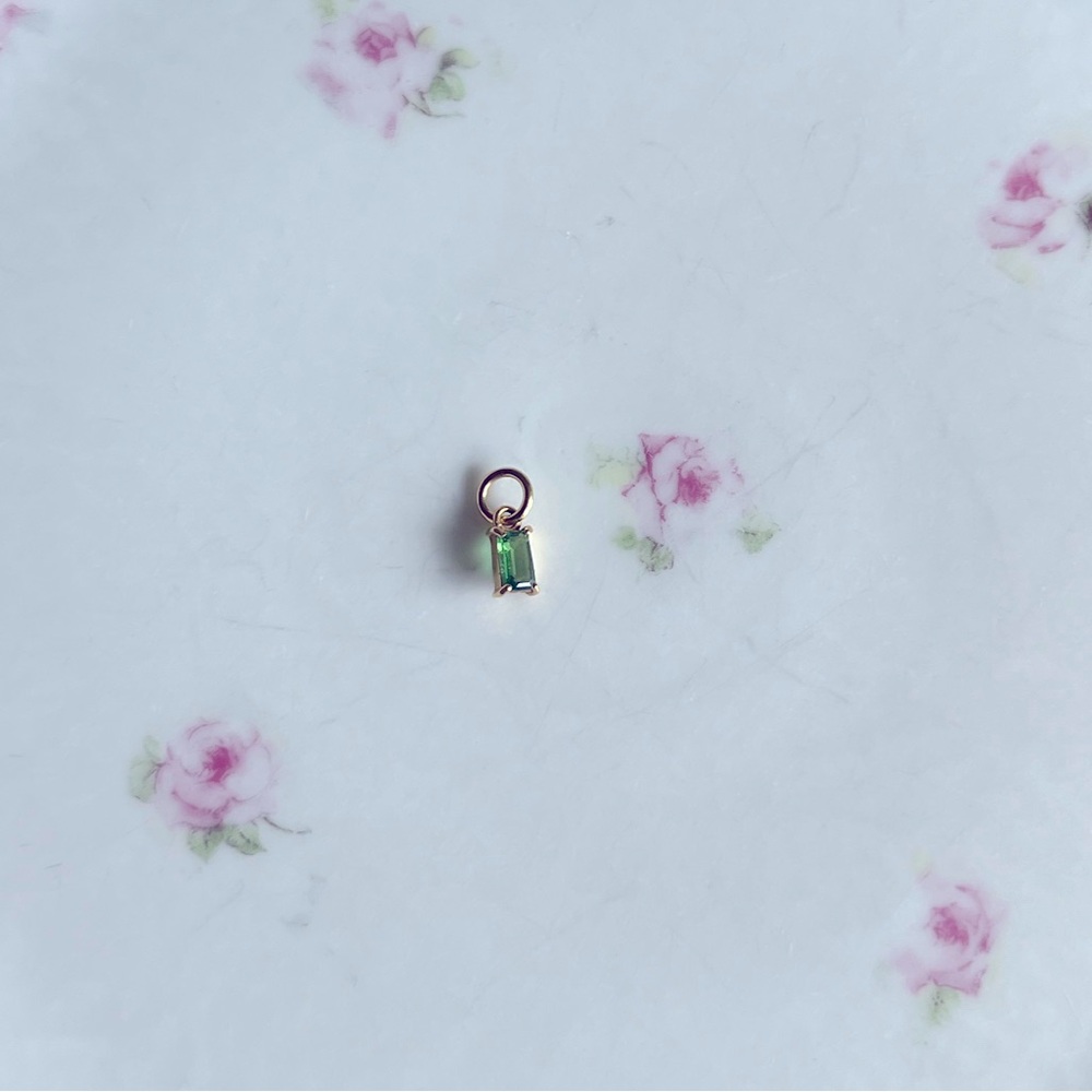 Mejuri inspired emerald 14k gold pendant